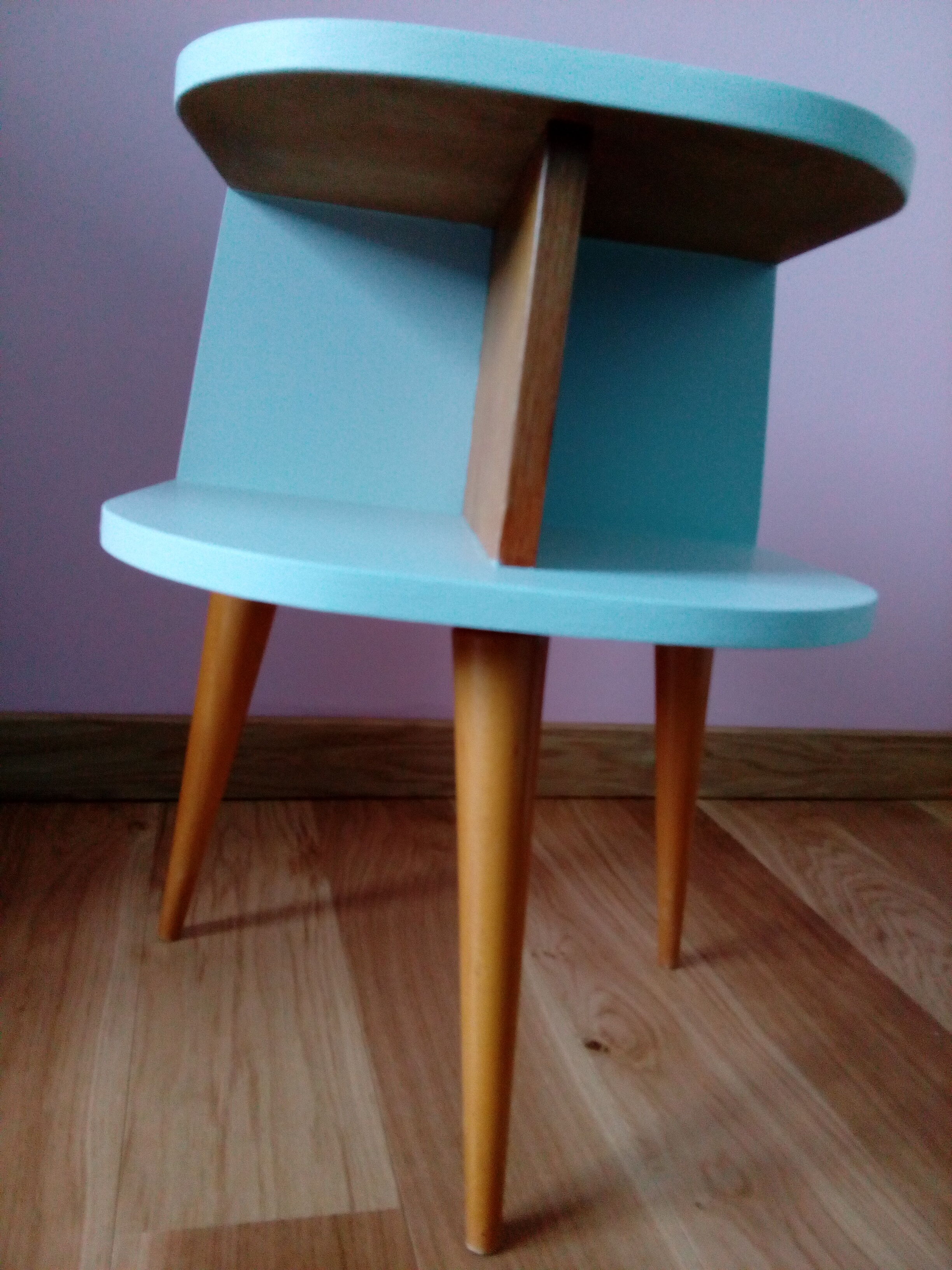 Chevet vintage 3 pieds compas