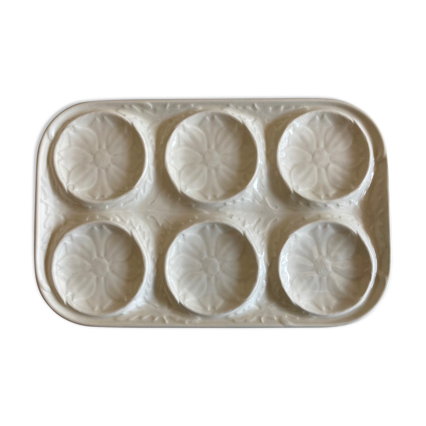 Dish in white gien earthenware