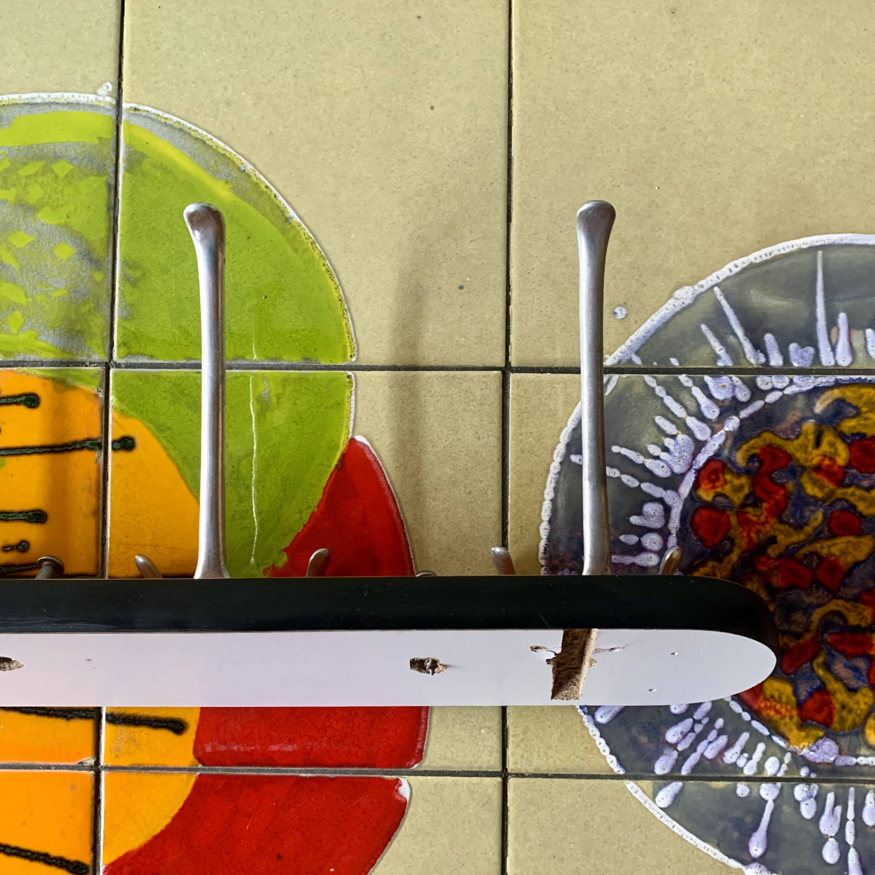 Portemanteau vintage en Formica orange - 4 crochets