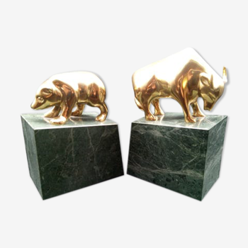 Paire de serre livre en bronze et marbre "ours et taureau"