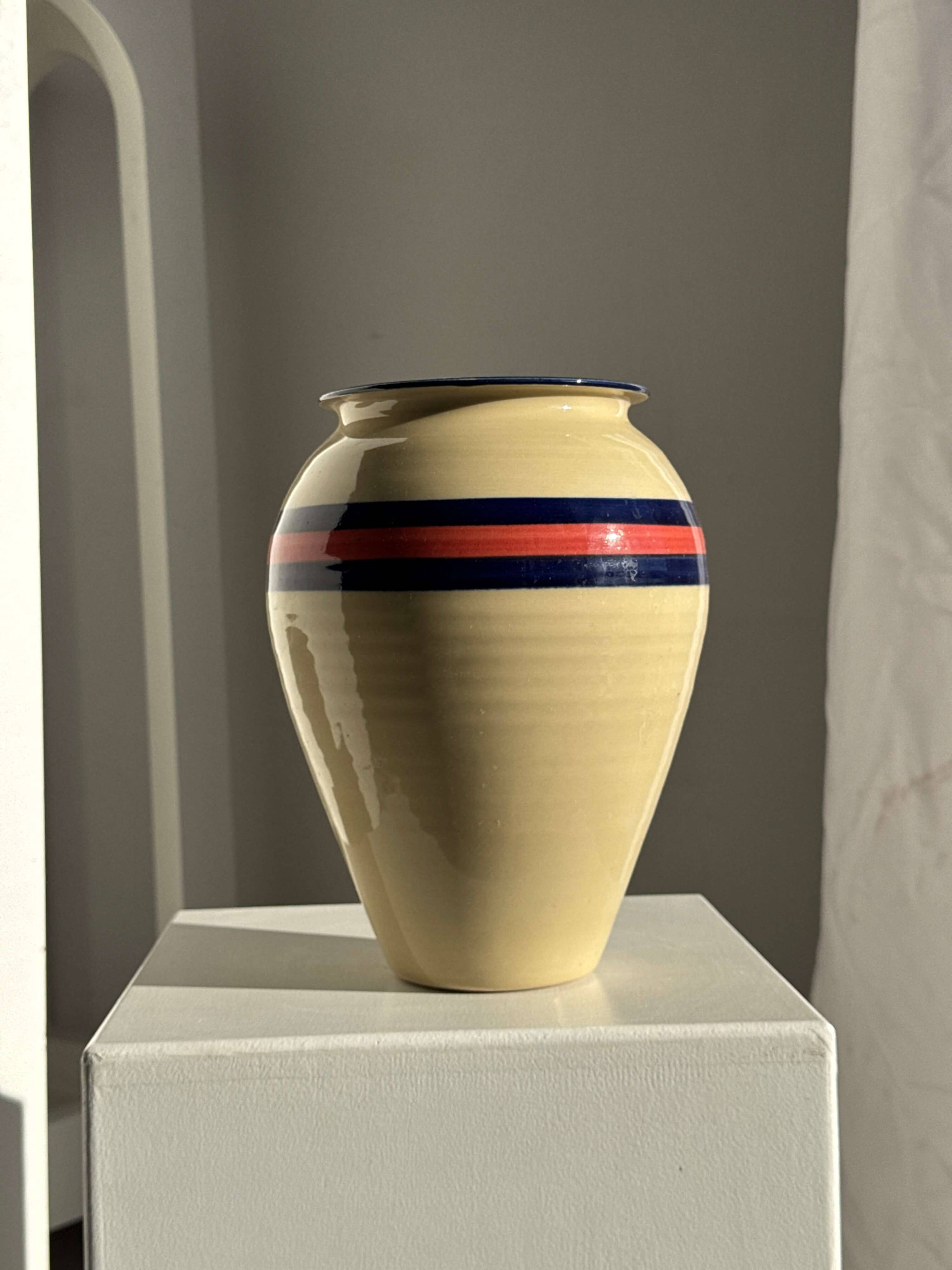 Large beige vase with blue and pink trim H27 D21