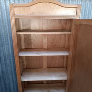 Vintage Parisian wardrobe - bonnetière