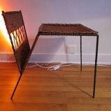 Table d’appoint avec porte revues en rotin