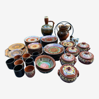 Bulgarian terracotta tableware service 44 pieces XXth