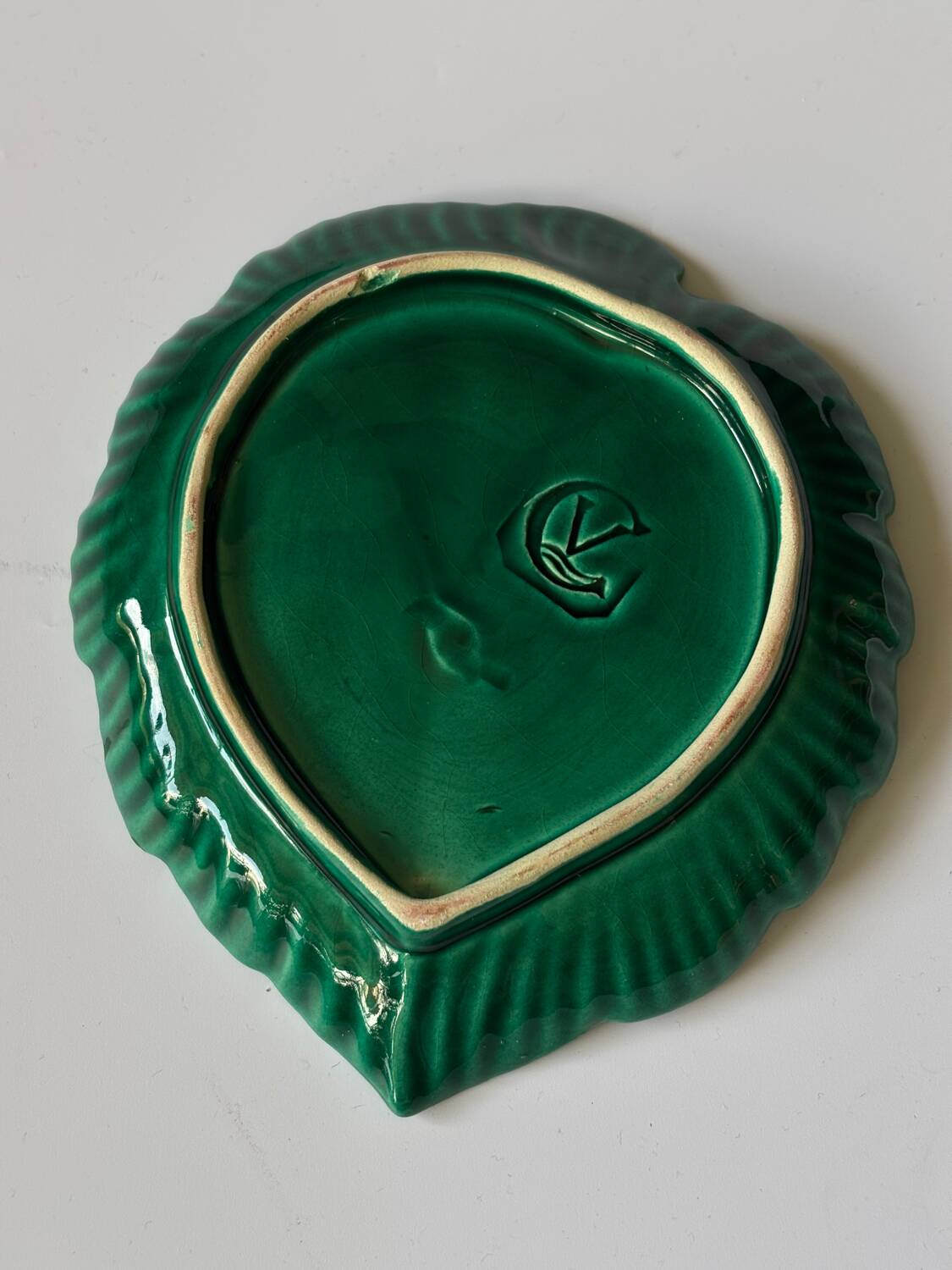 Vintage slip leaf bowl