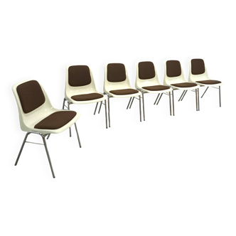 Chaise AMA en plastique avec pieds chromés et coussins bruns