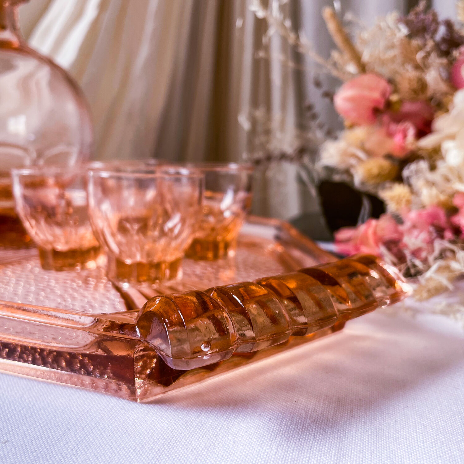 Art Deco Liquor Service