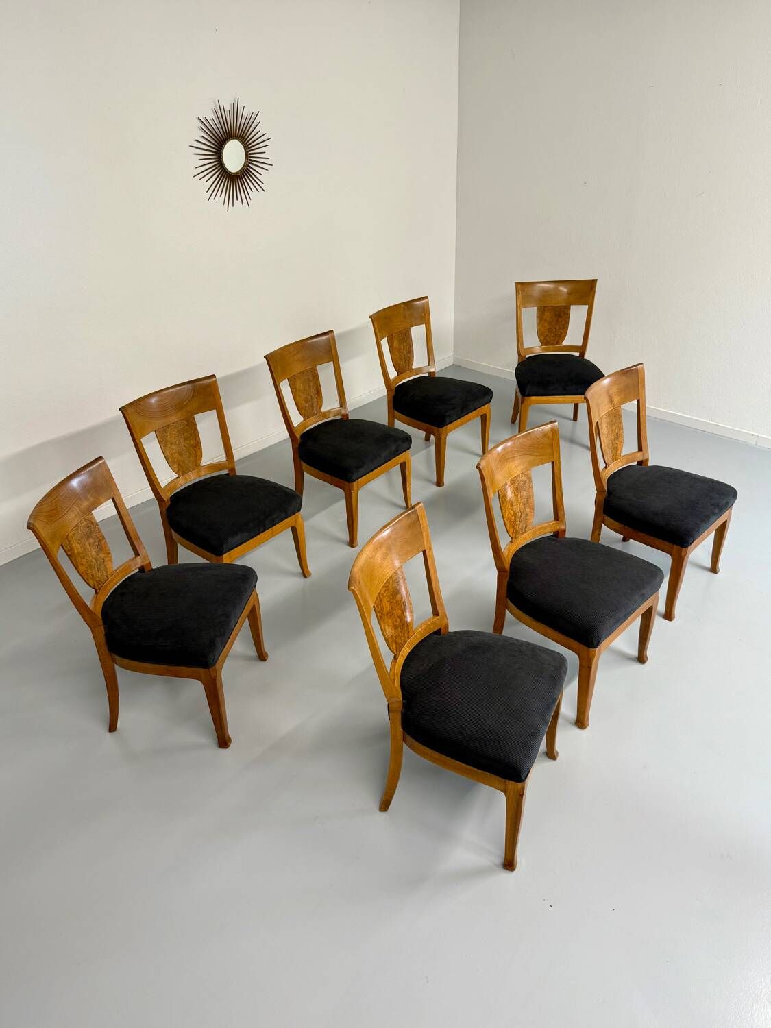 Set of 8 19th century Biedermeier art deco chairs in walnut with new upholstery
