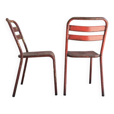 Paire de chaises tolix T2 rouge - assise pleine - 1950
