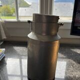 Milk pot