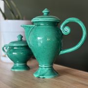 Ensemble verseuse et sucrier en céramique émaillée vert, Vallauris