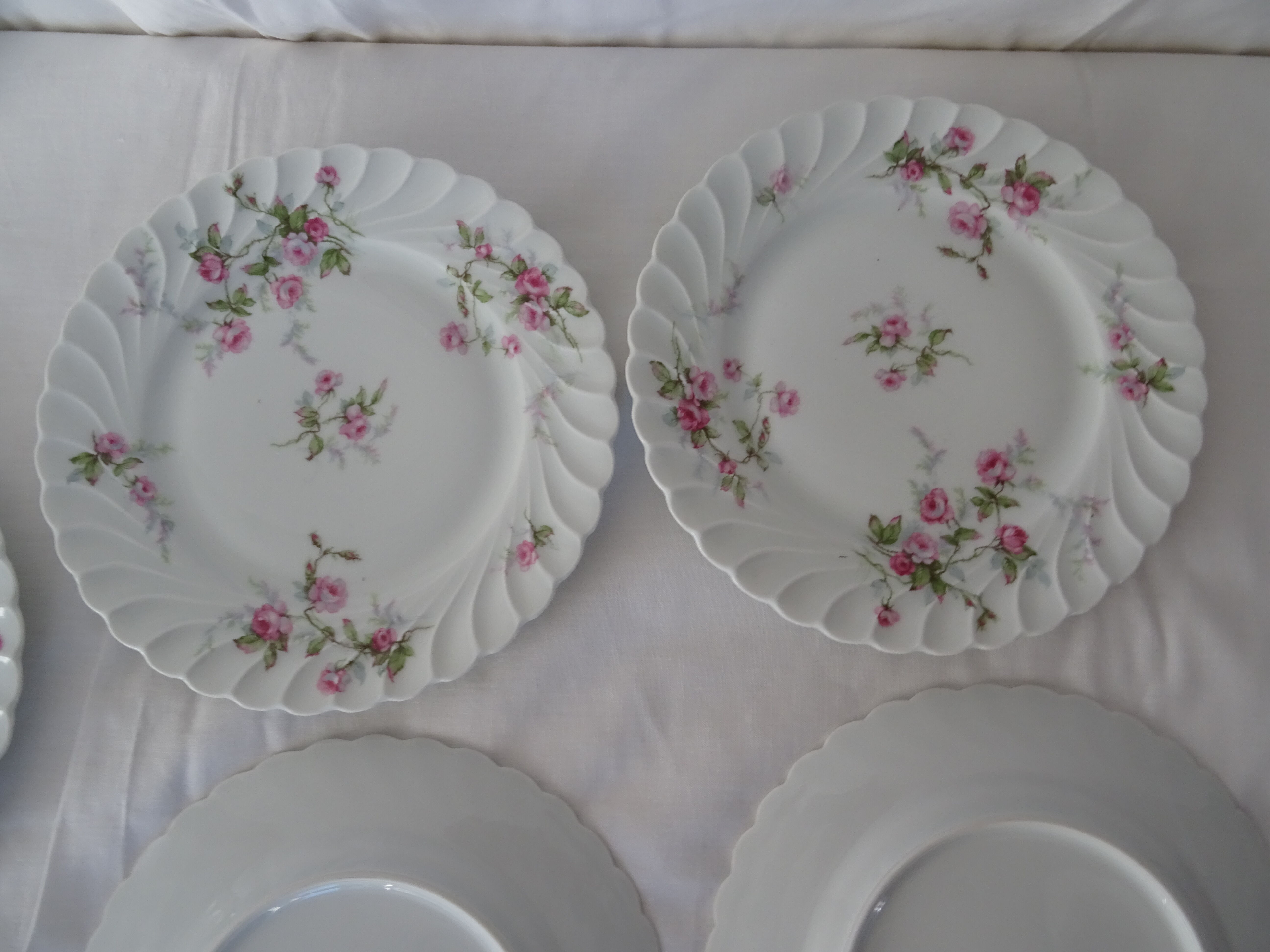 8 flat plates Haviland 426112 Sylvie flowers small roses Limoges