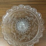 Glass fruit bowl on foot