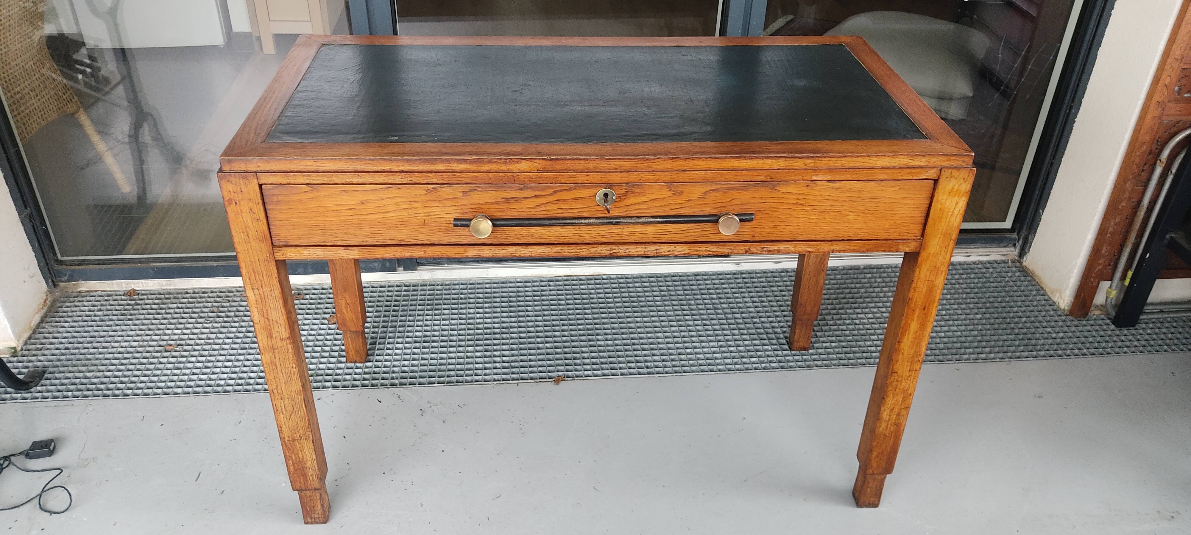 Bureau en bois