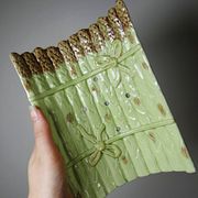 Asparagus service in earthenware, trompe-l'œil decoration, vintage 1970s-1980s.