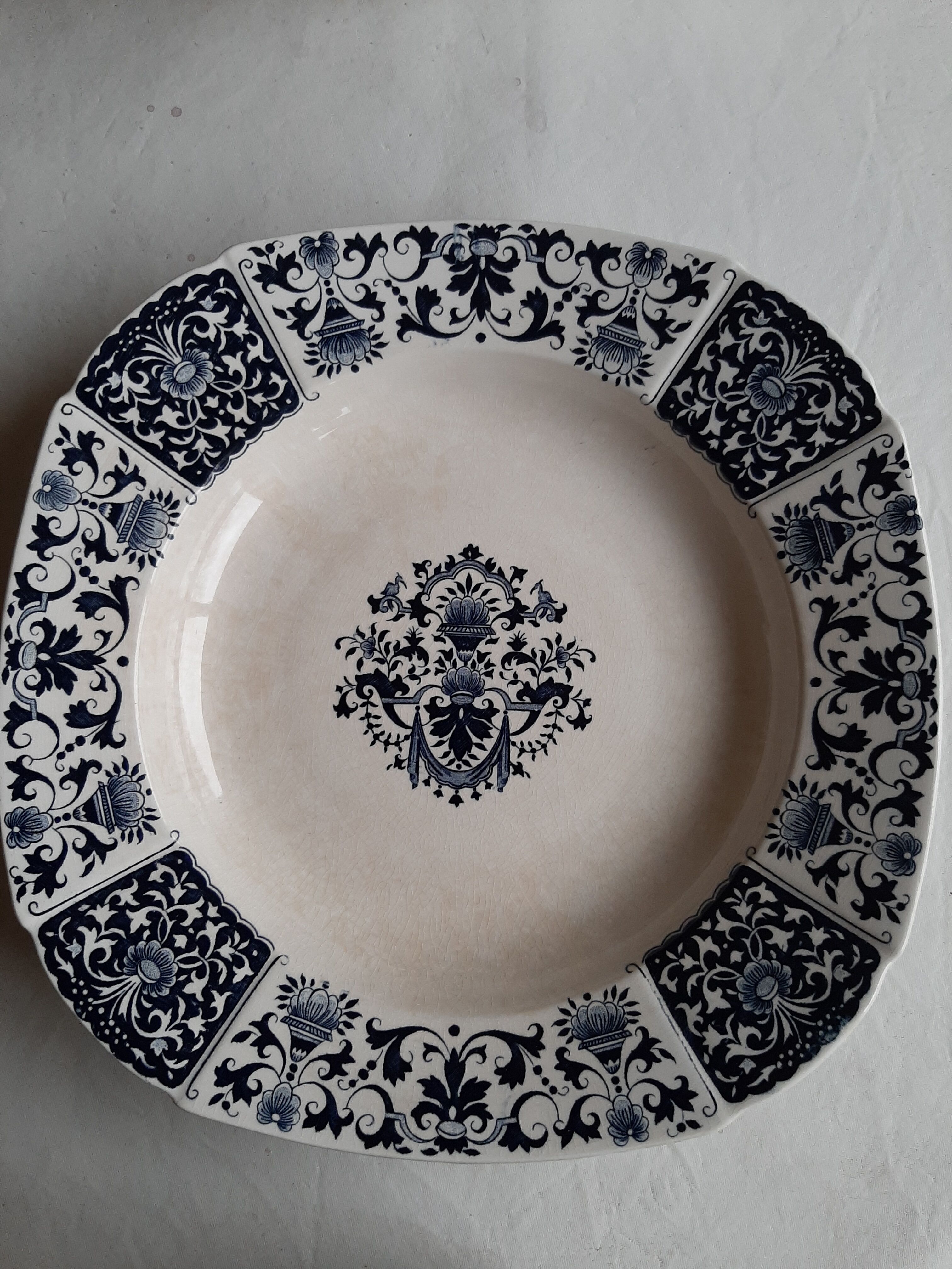 Gien Ibis blue square earthenware dish