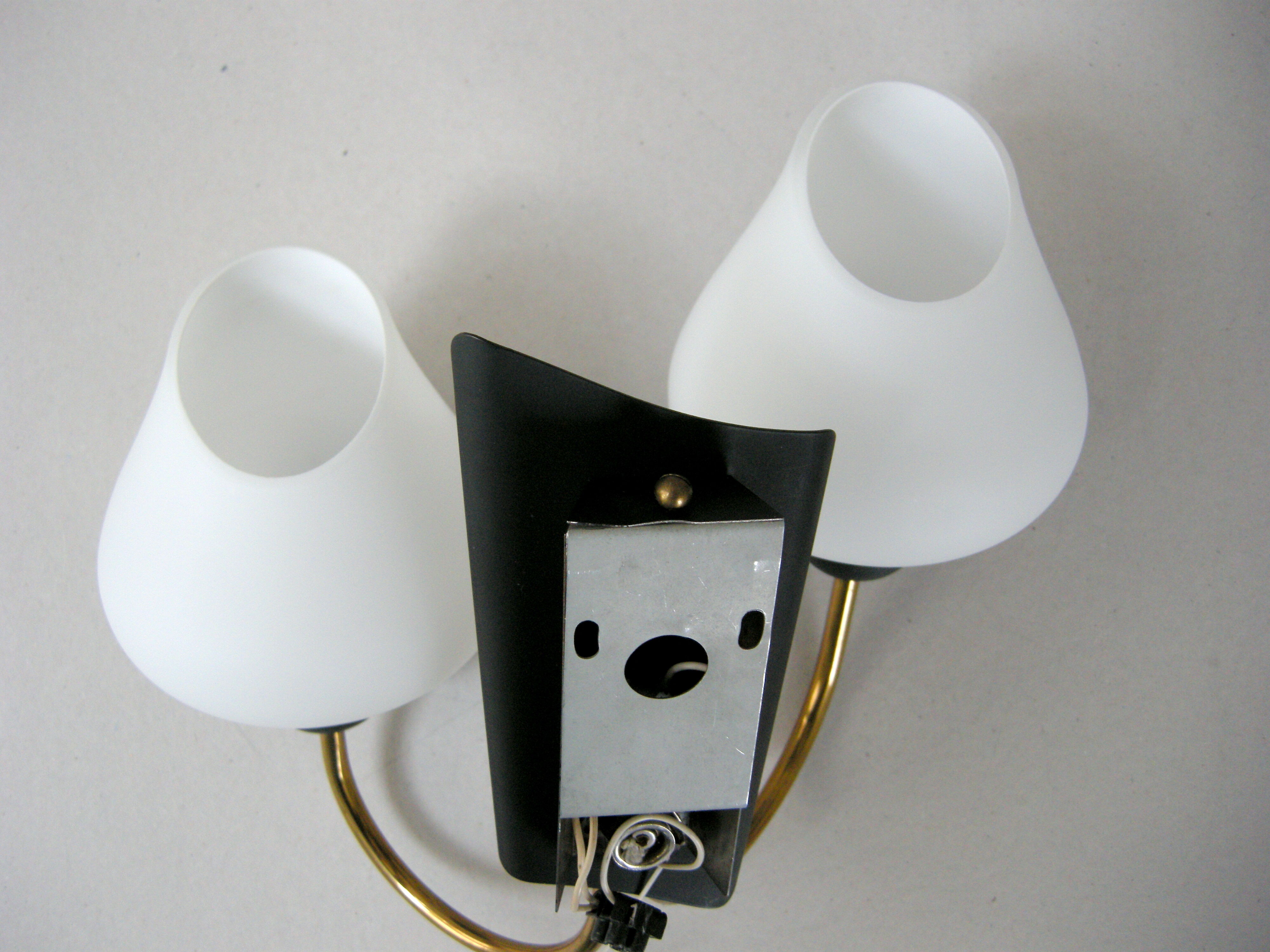 Vintage wall lamp 1950 brass, metal & glass