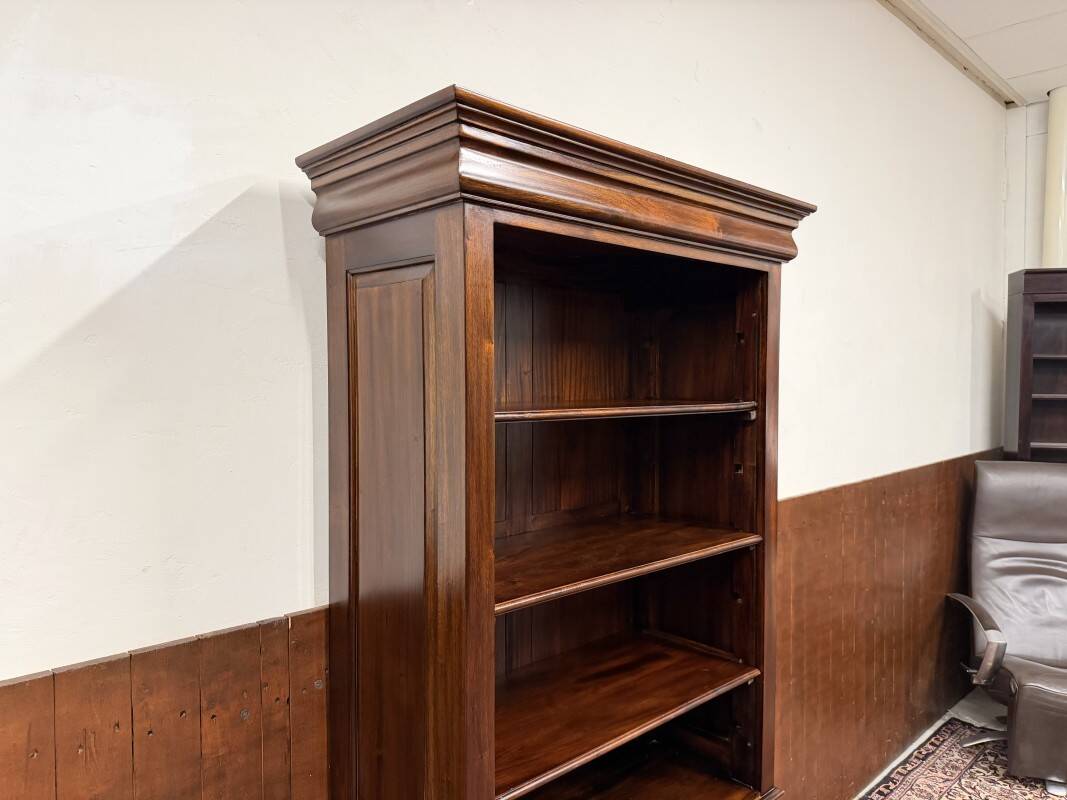 Classical English Bookcase