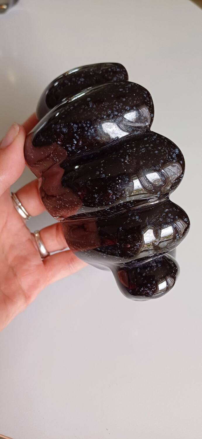 Ceramic hand emptier