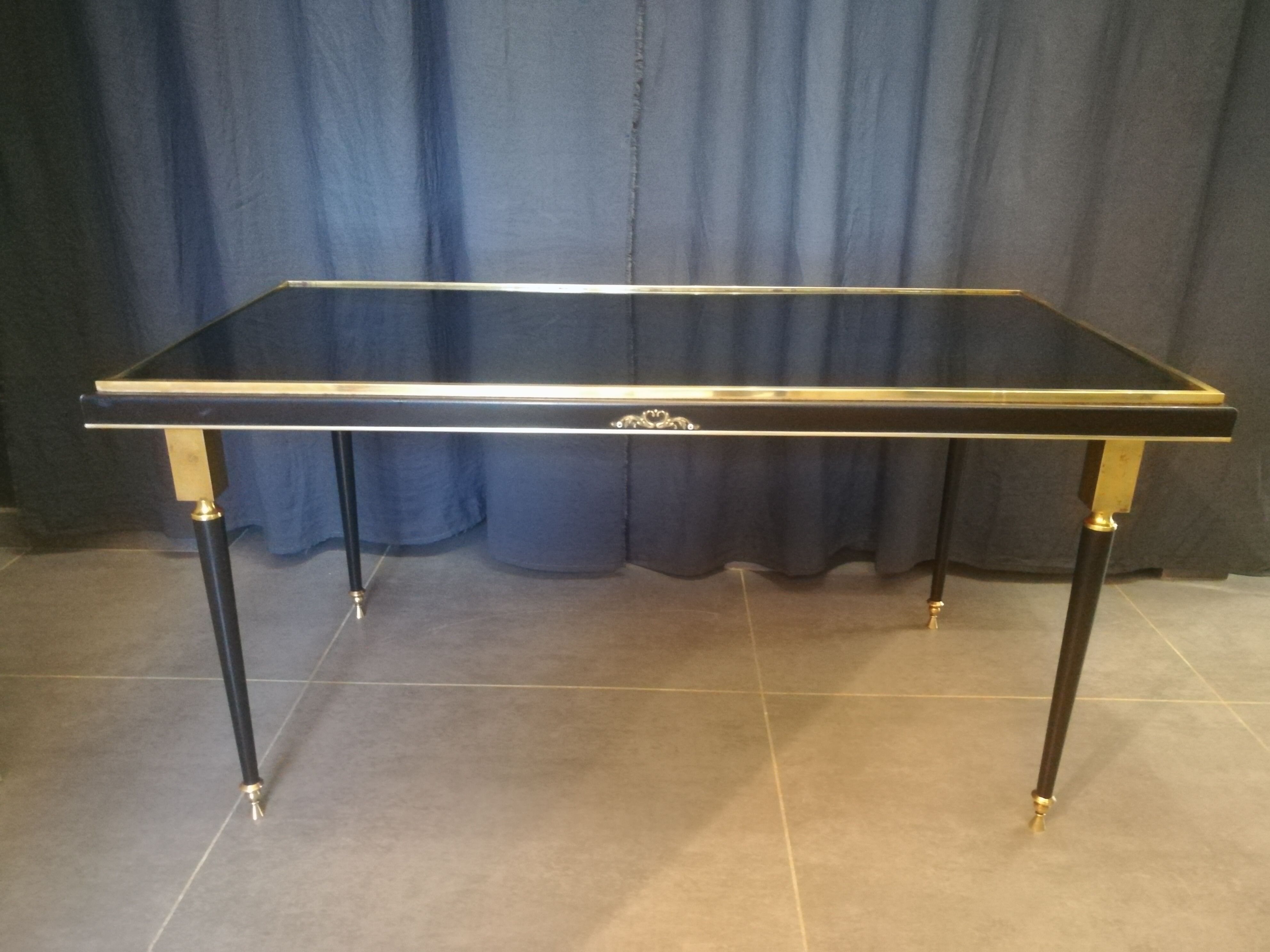 Coffee table in brass and black lacquered metal