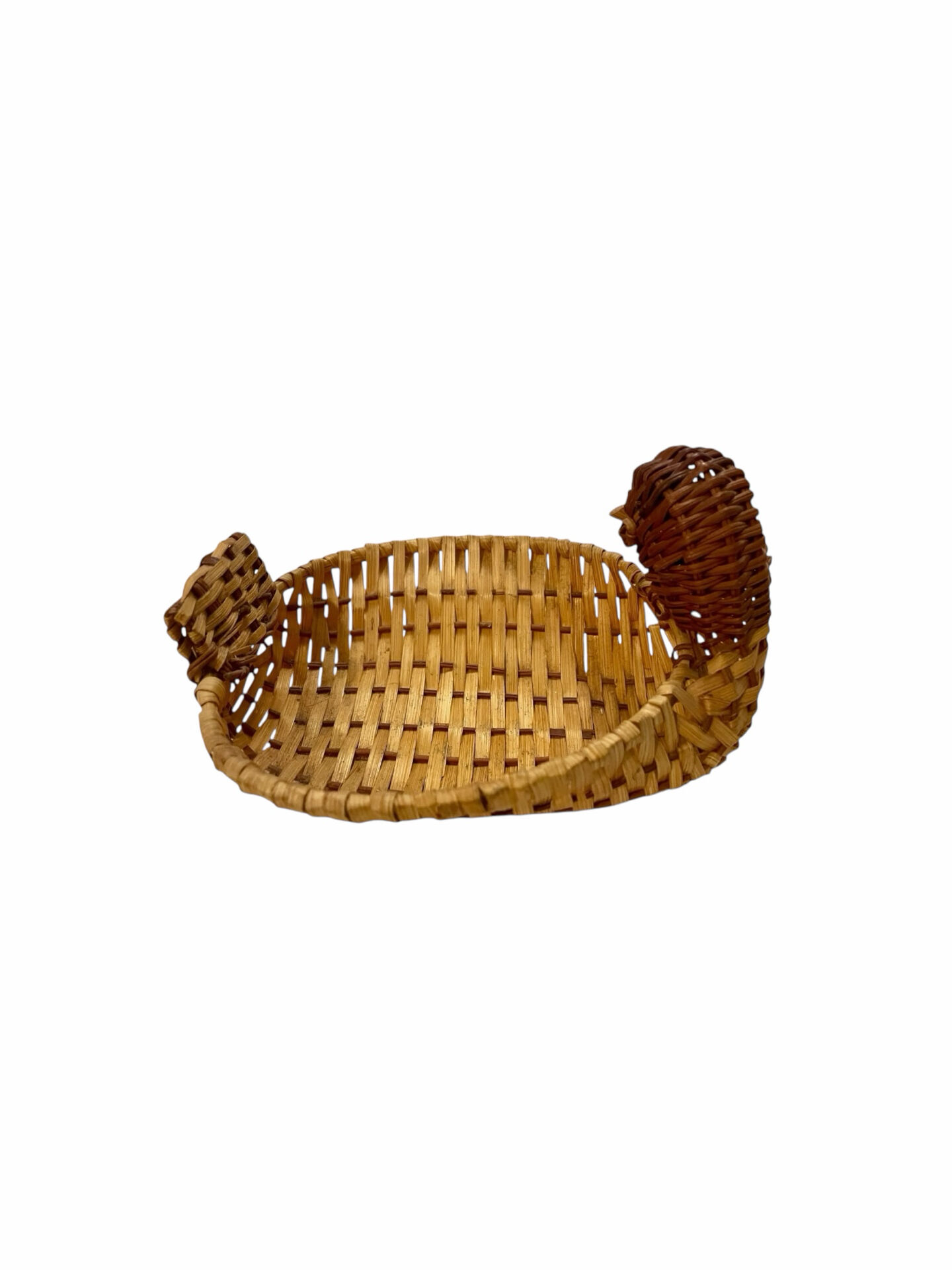 Woven wicker duck basket