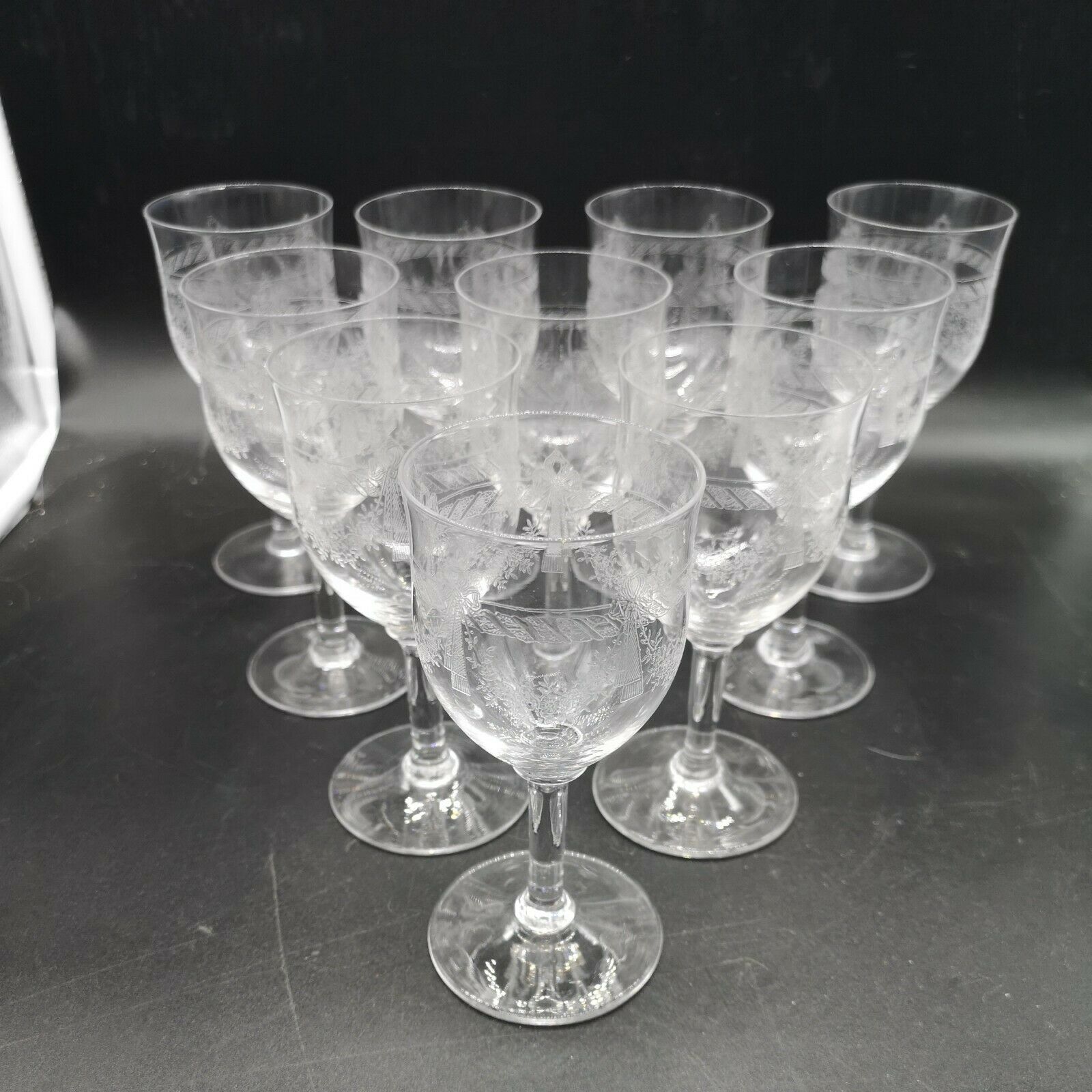 Set of 10 glasses of Saint Louis crystal wine engraved ribbon and flowers