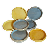 Sept coupelles assiettes à mignardises de potier vintages