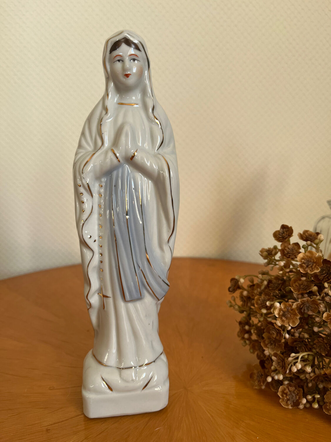 Virgin status of Loures Marie late 19th century