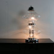 Lampe de table en verre design des années 60 italienne