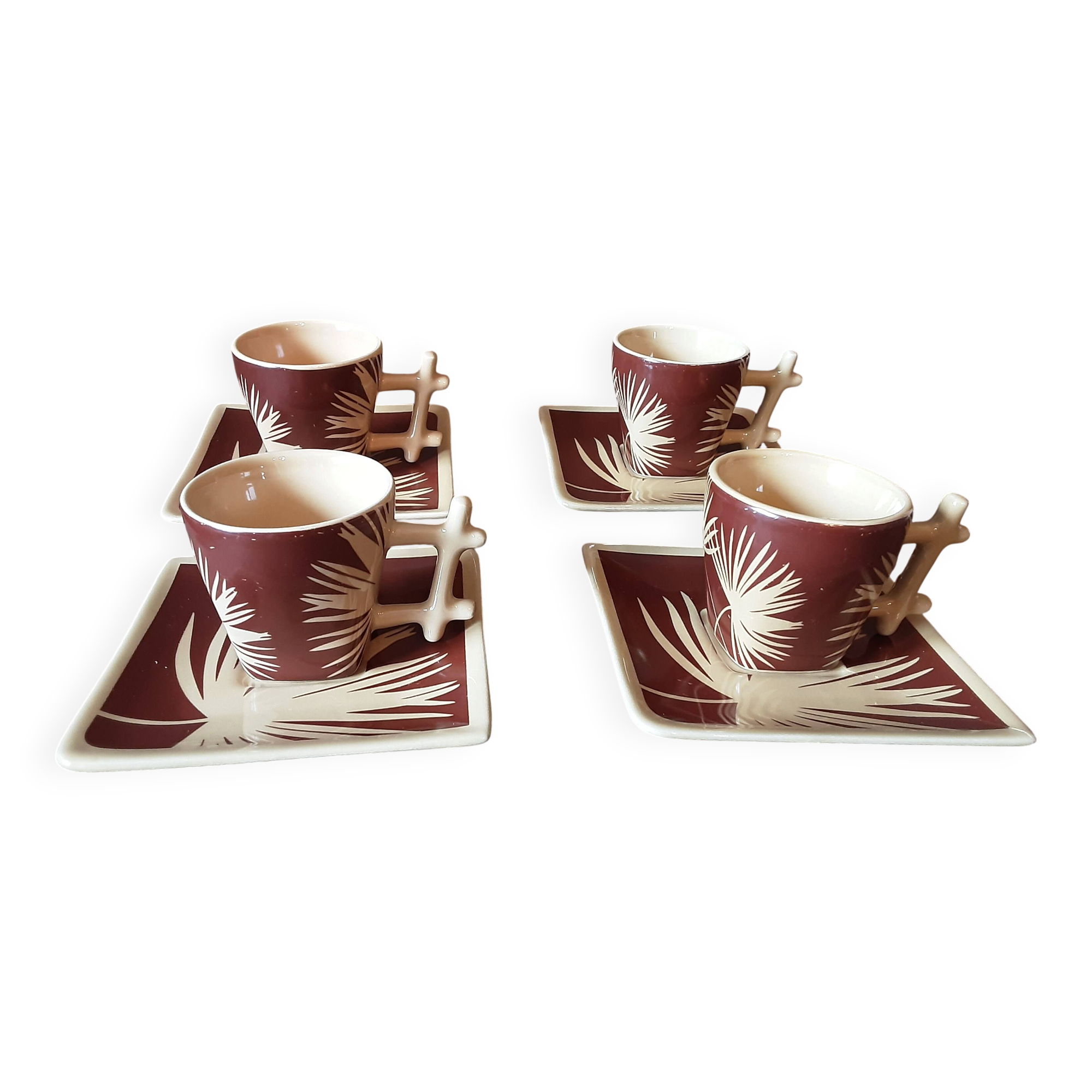 Lot de 4 tasses et soucoupes  Amadeus