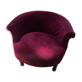 Rounded armchair