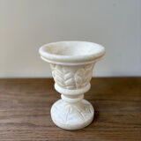 Vase en albâtre sculpté vintage