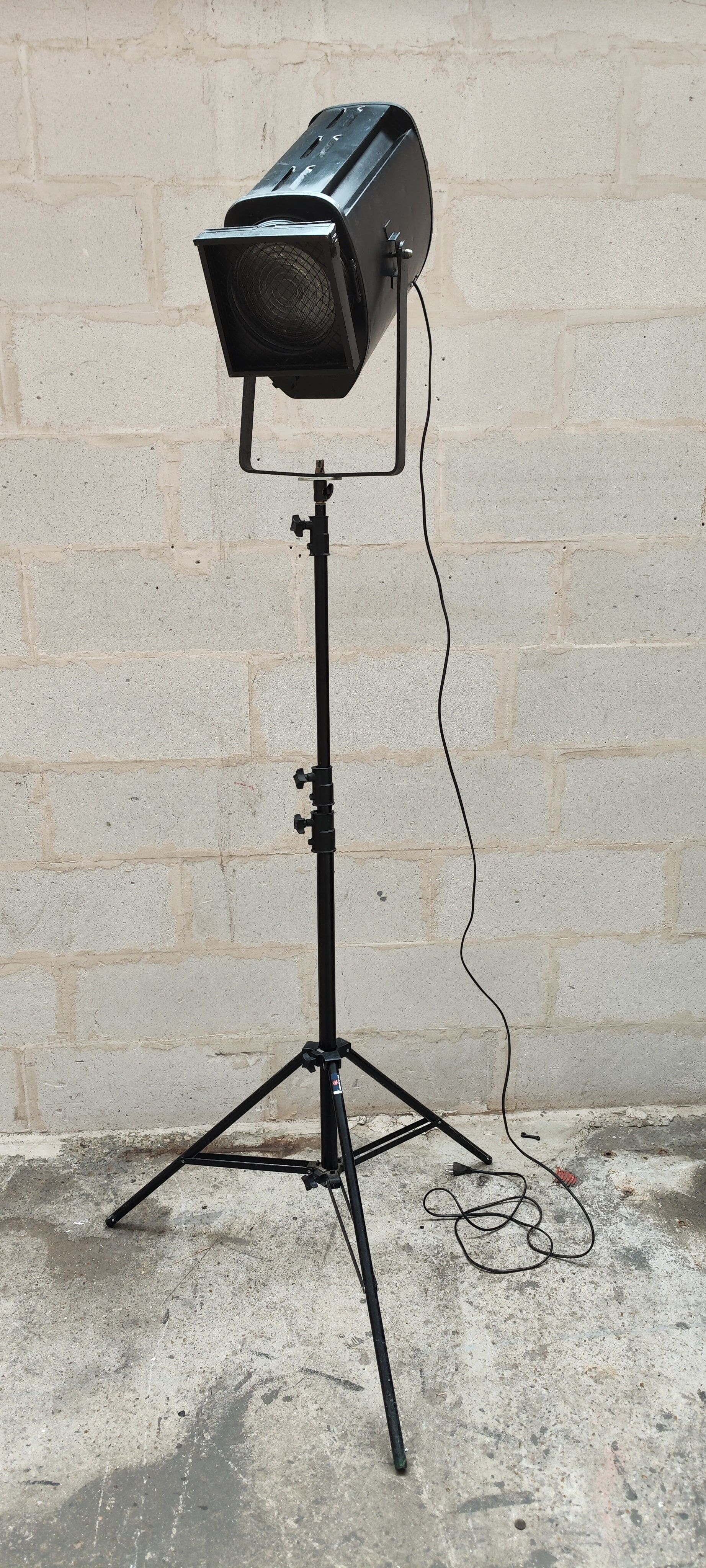 Former large cinema projector or theater 2kw Manfrotto