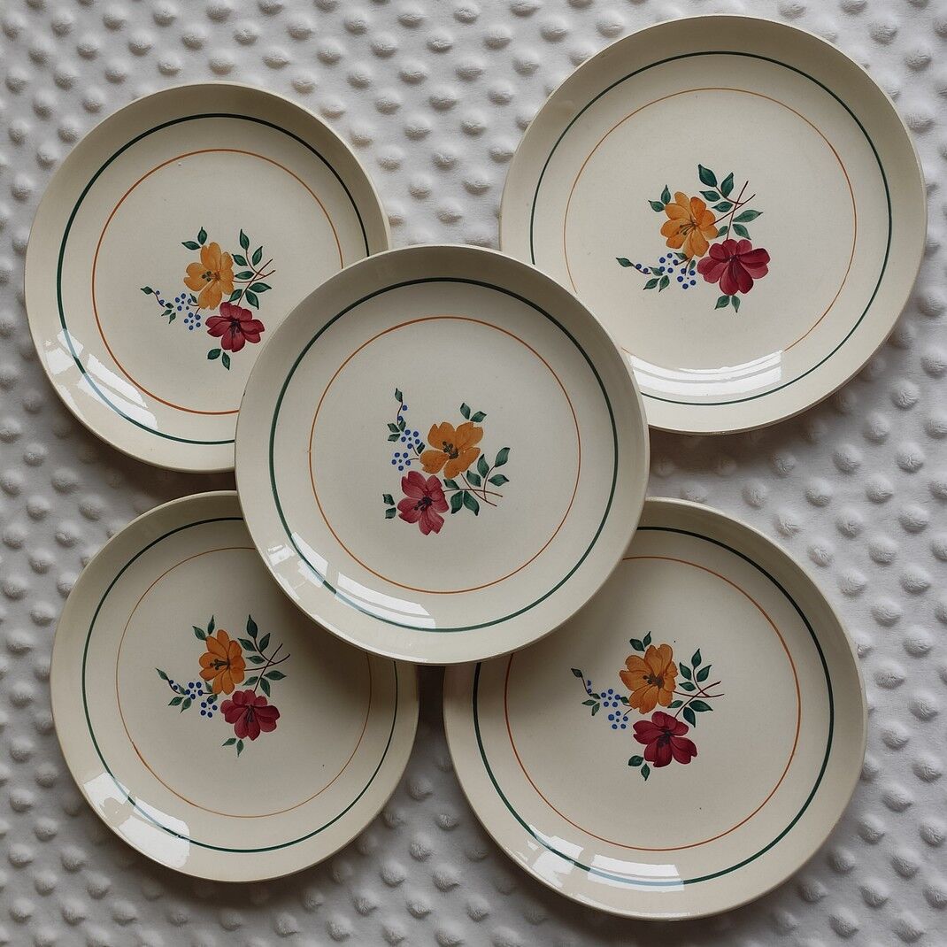 5 Mariette St Amand dessert plates