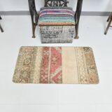 2x3 Rug For Accent Soft Beige Vintage Rug, 57x105Cm SK 22575