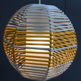 Suspension jaune et blanche années 1960