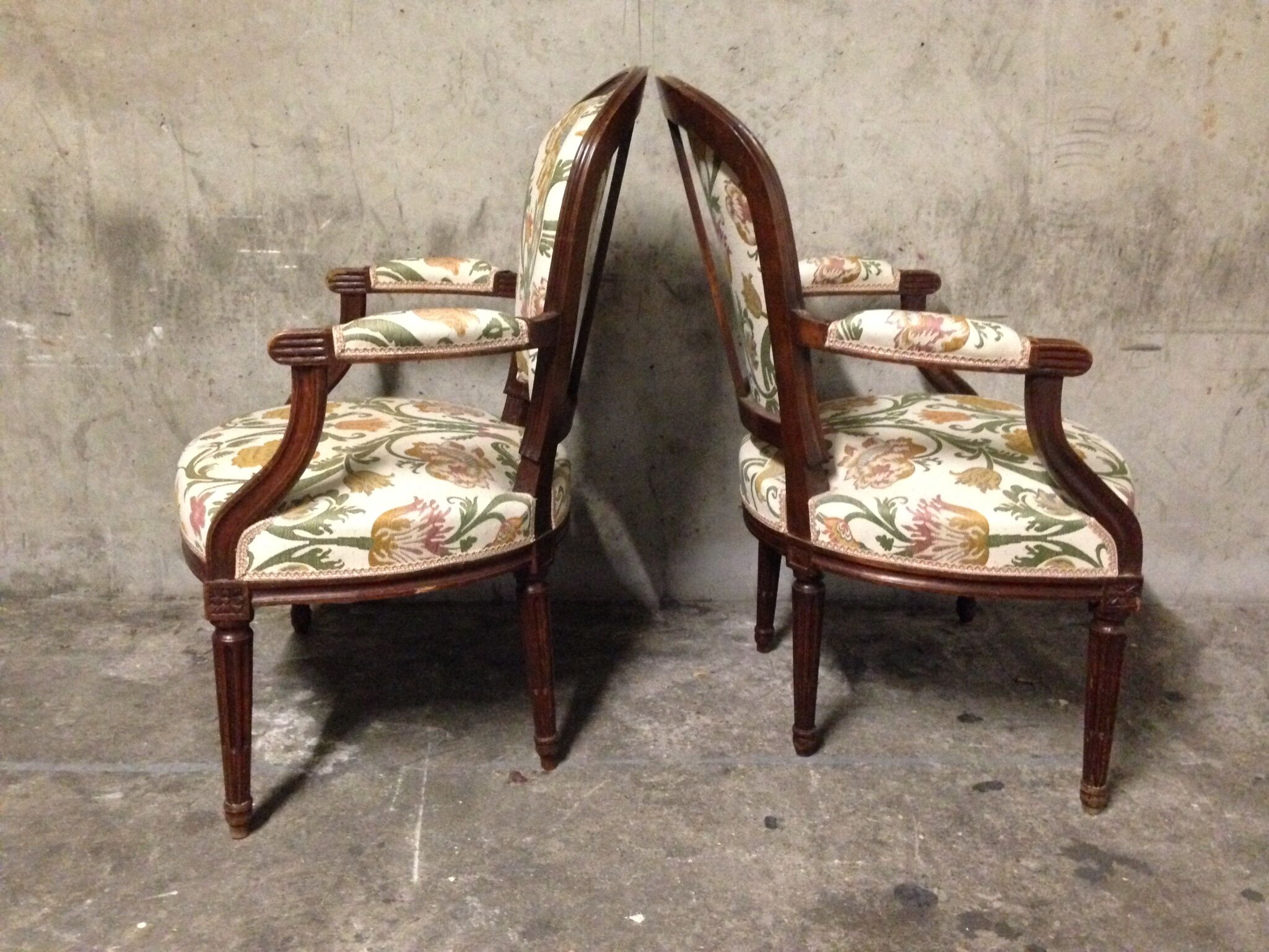Pair of convertibles of transition Louis XVI style chairs