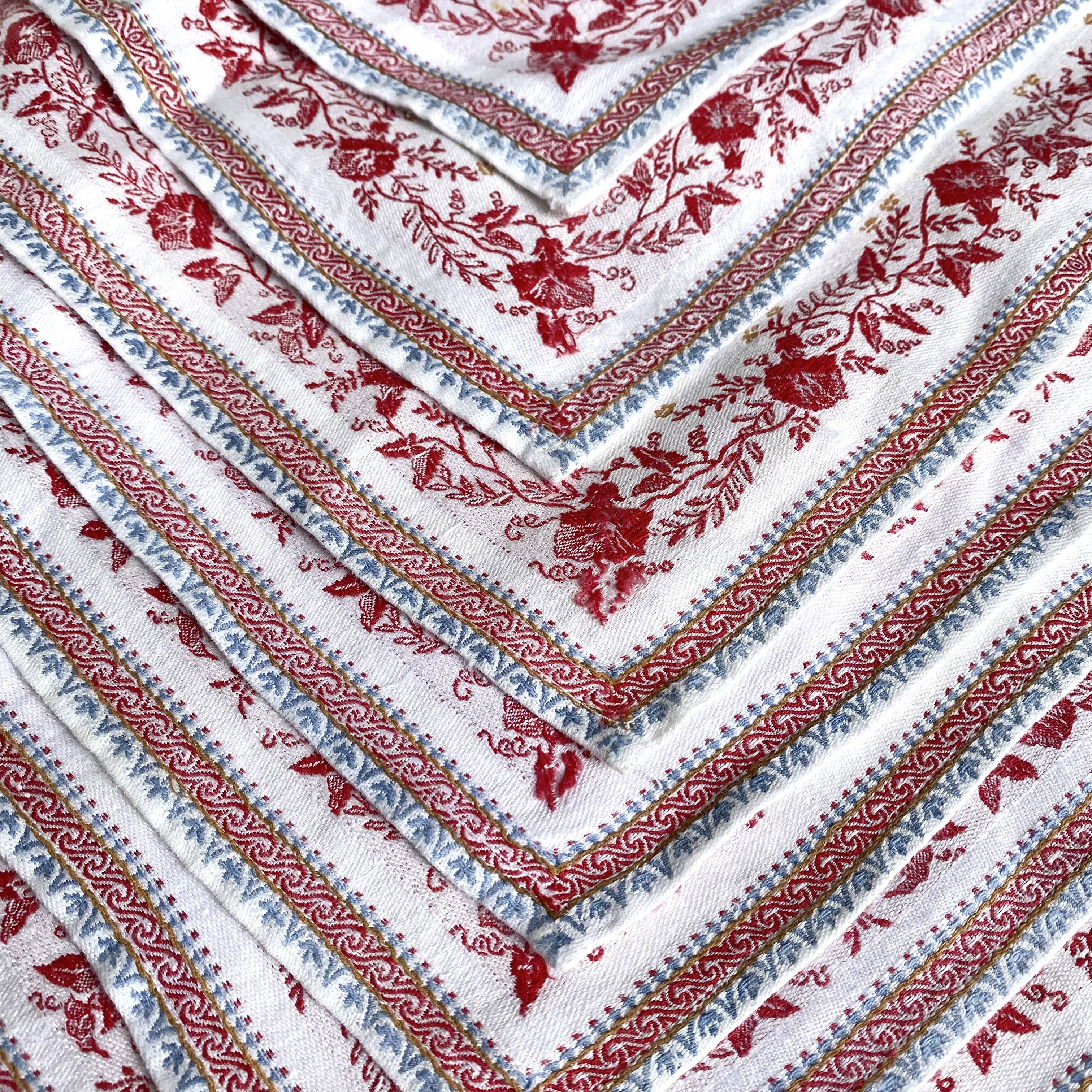 Serviettes de table anciennes brodées en coton