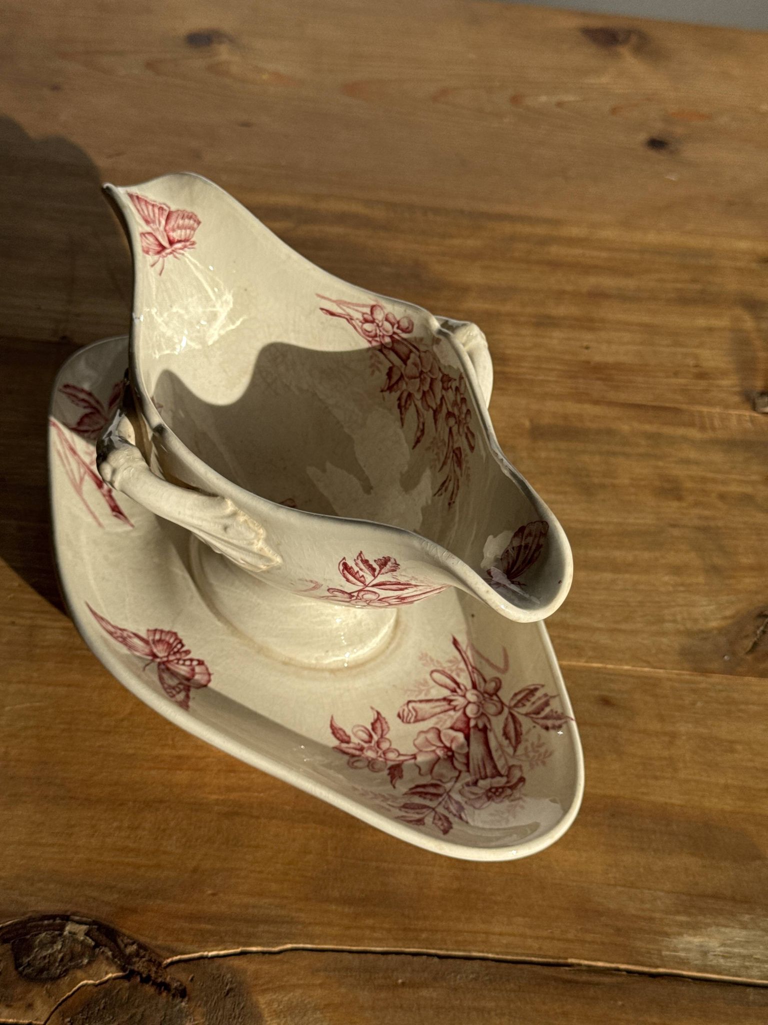 Saucier ancienne en faïence rose de Badonviller modèle Jasmin