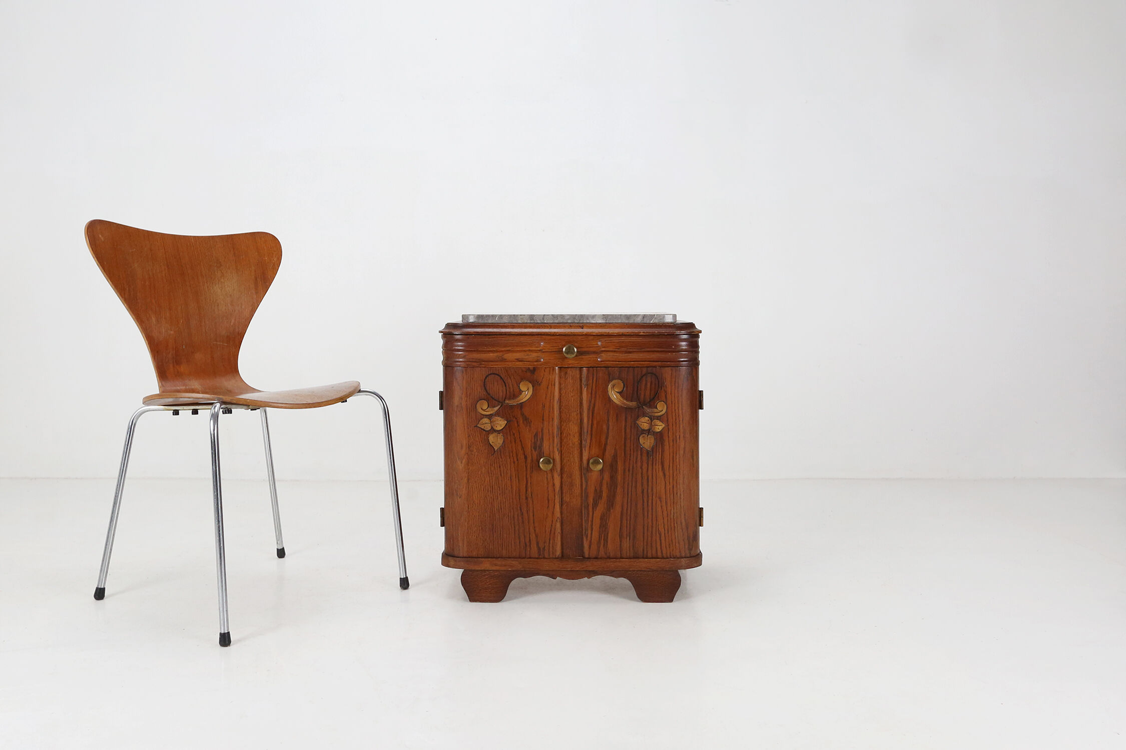 Art deco nightstand, 1930