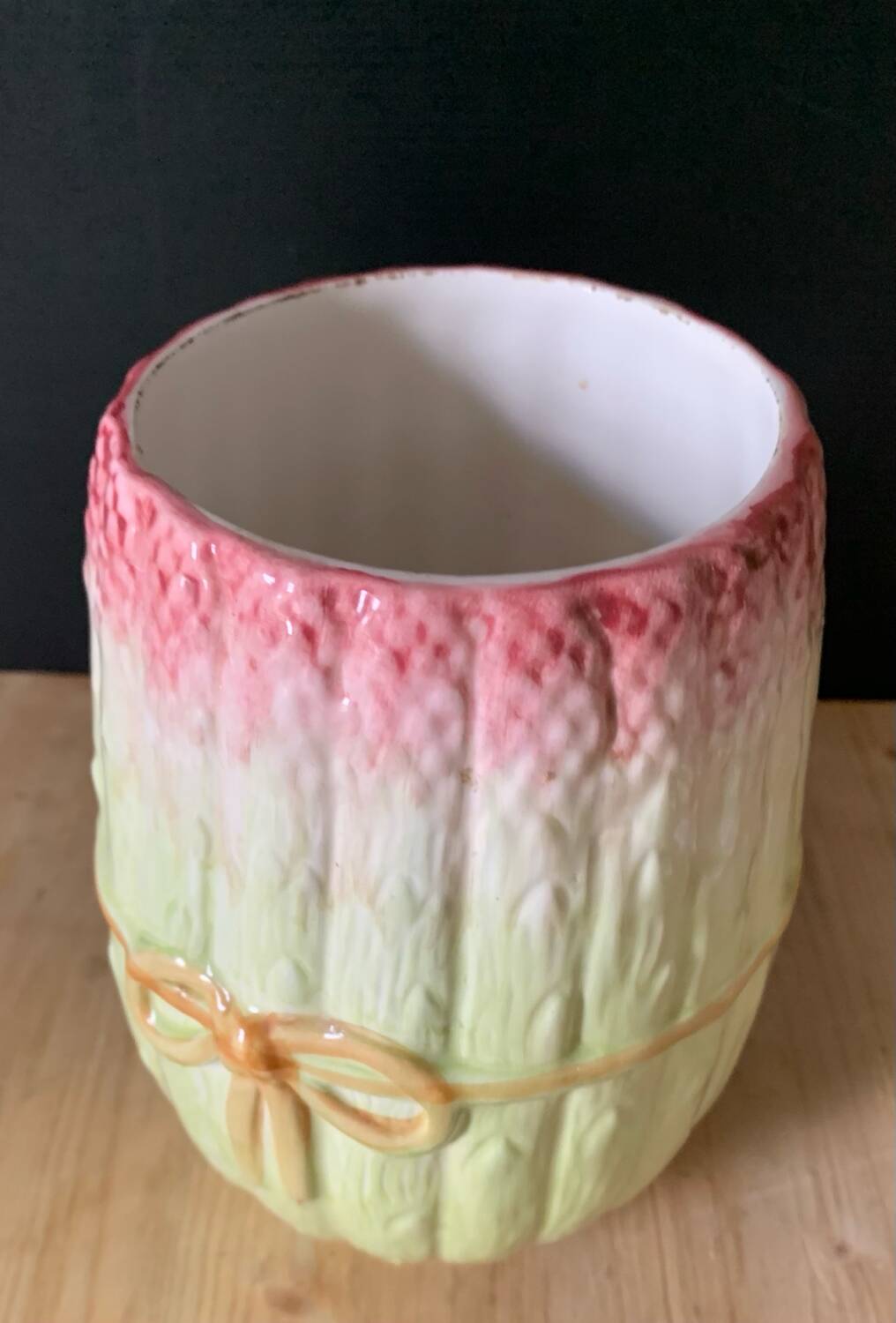 Vase barbotine décor botte d’asperges