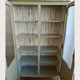 Armoire vitrée