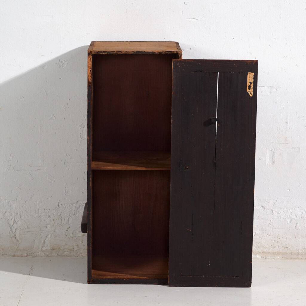 Japanese merchant storage cabinet – Late Meiji / early Taishō period (circa 1890–1926)