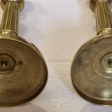 Paire de bougeoirs en laiton