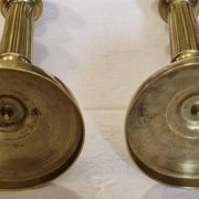 Paire de bougeoirs en laiton