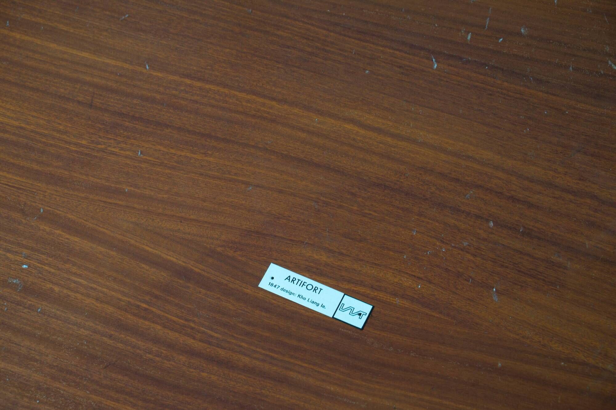 Table basse ronde Koh Liang Le
