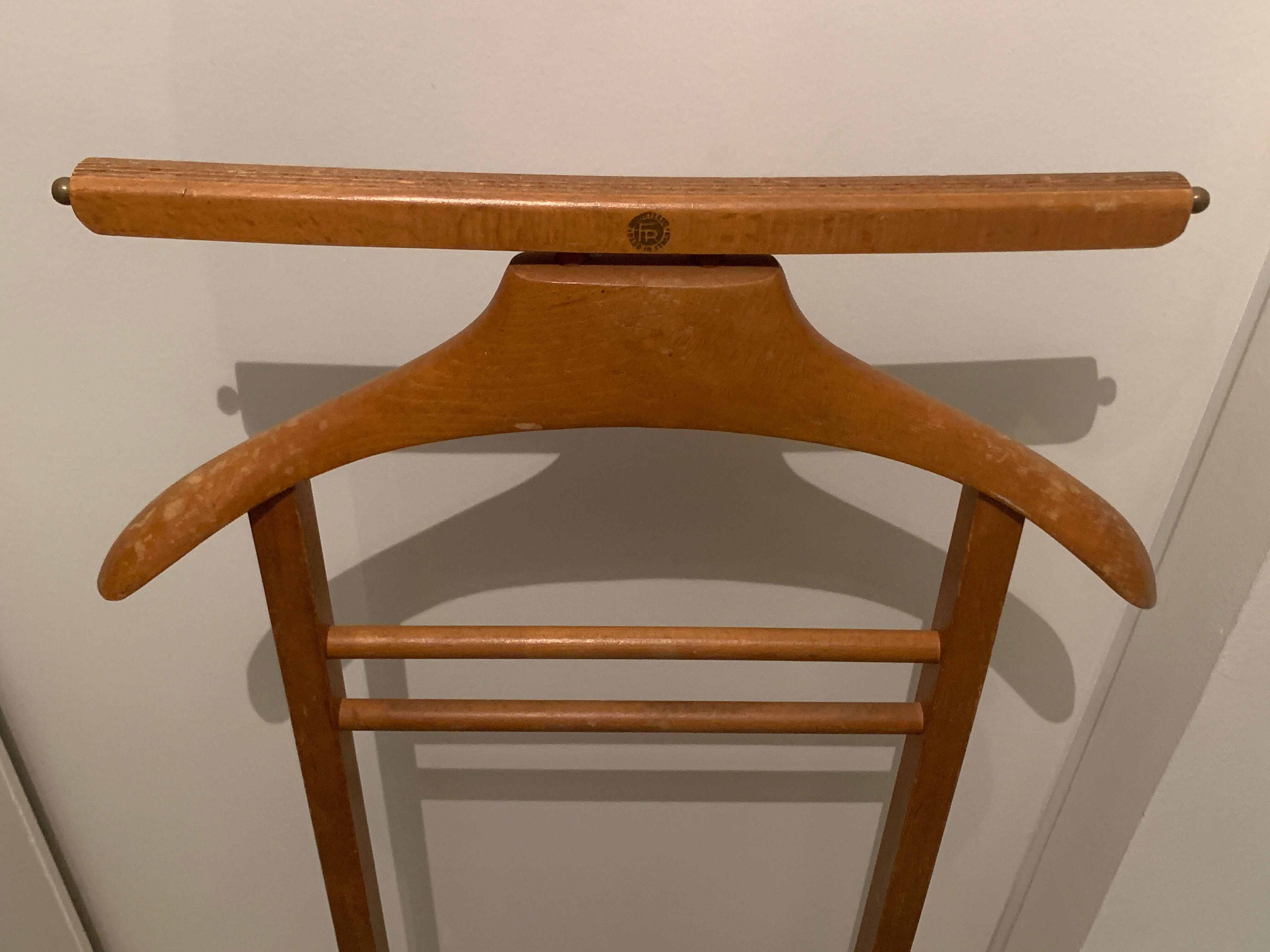 Fratelli Reguitti valet