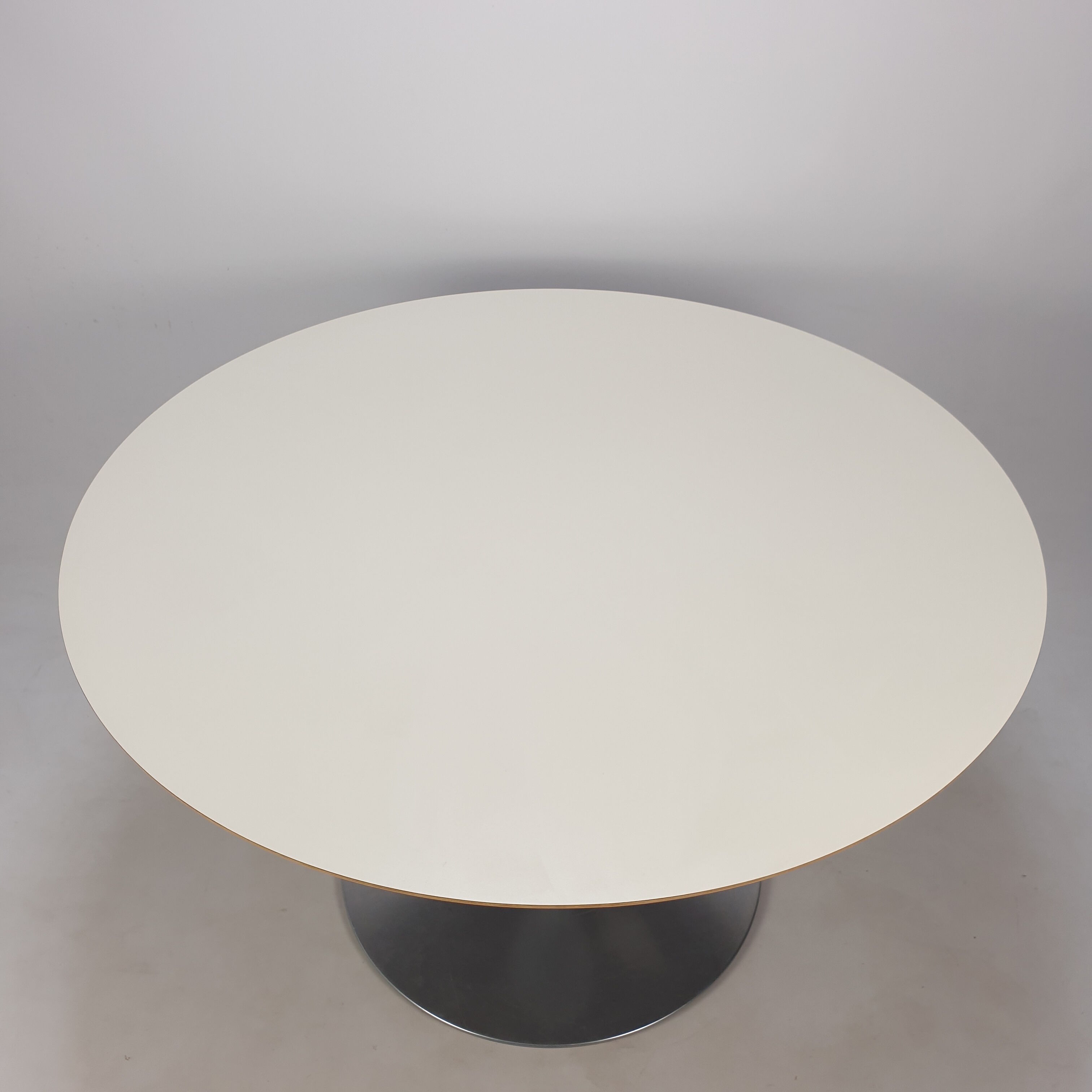 Round Dining Table by Pierre Paulin for Artifort