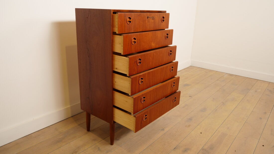 Vintage Danish chest of drawers | Teak | 6 drawers | 110 cm
