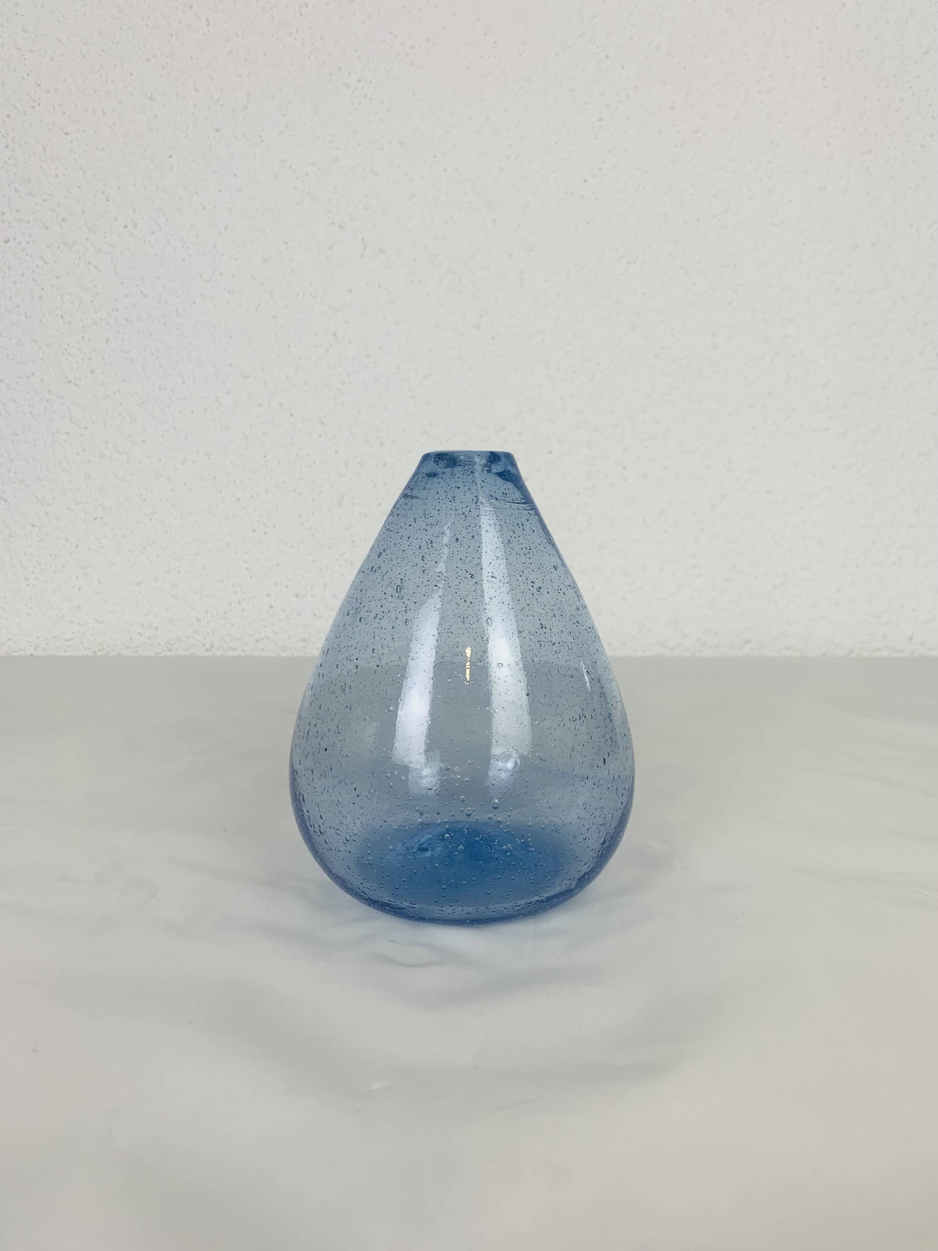 Vintage blue bubble glass soliflore vase